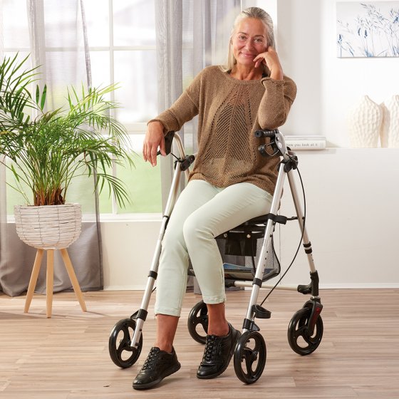 Actimo Light rollator 