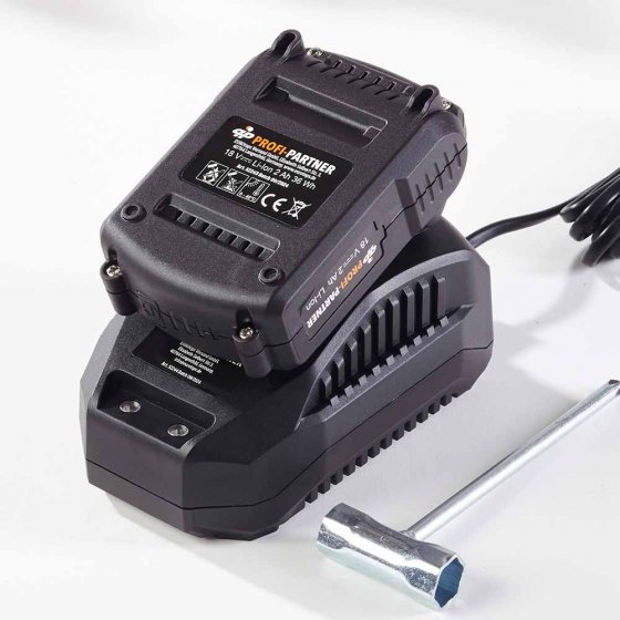 Accu-grastrimmer met geleiders